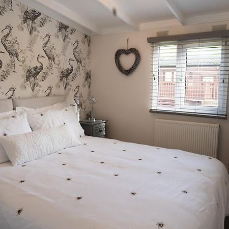 Lakeview Lodge, Builth Wells No Tradesmen Allowed Esterno foto