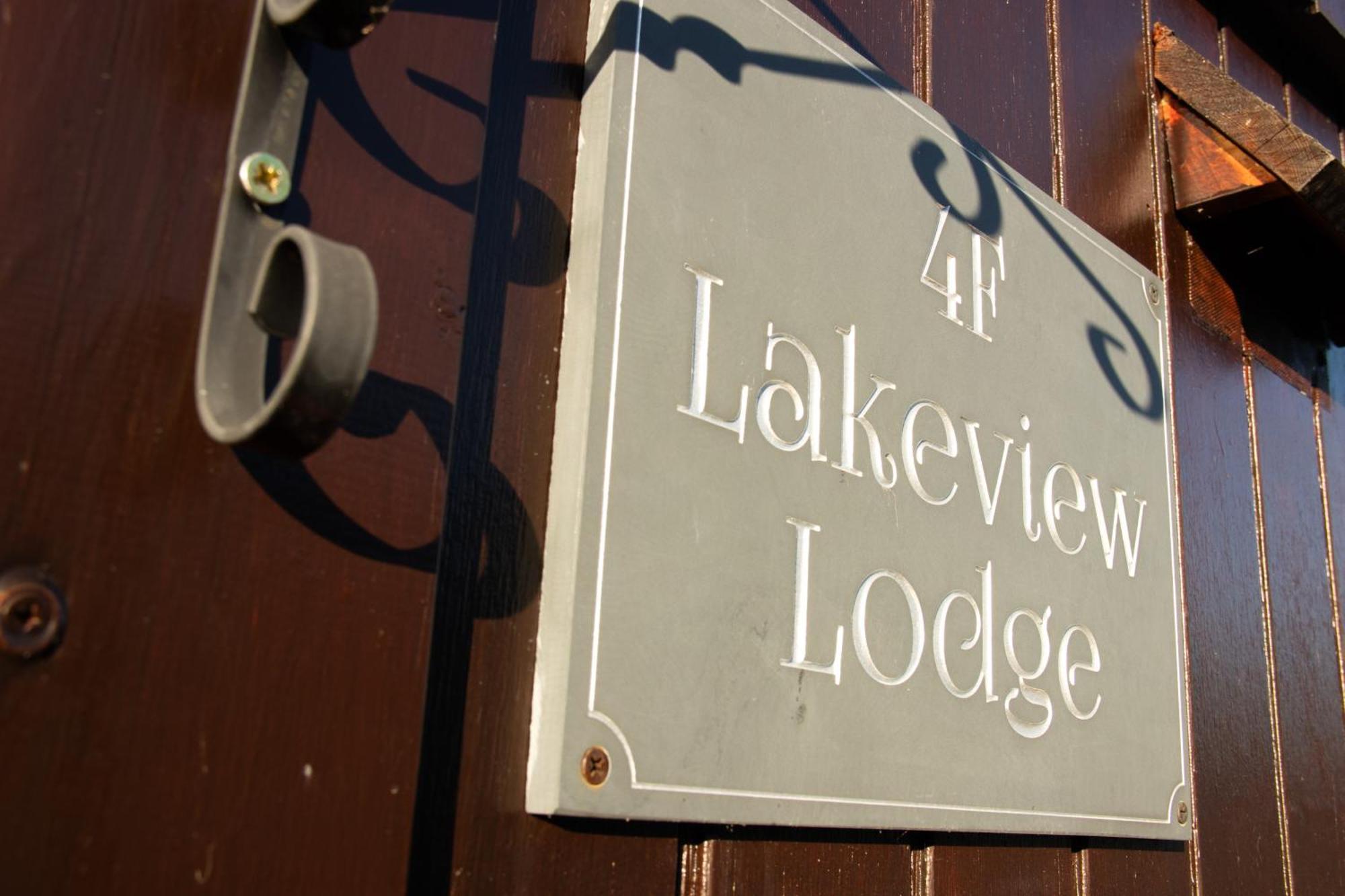 Lakeview Lodge, Builth Wells No Tradesmen Allowed Esterno foto